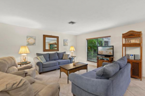 Hidden gem private condo with room for the family - Blind Pass F110